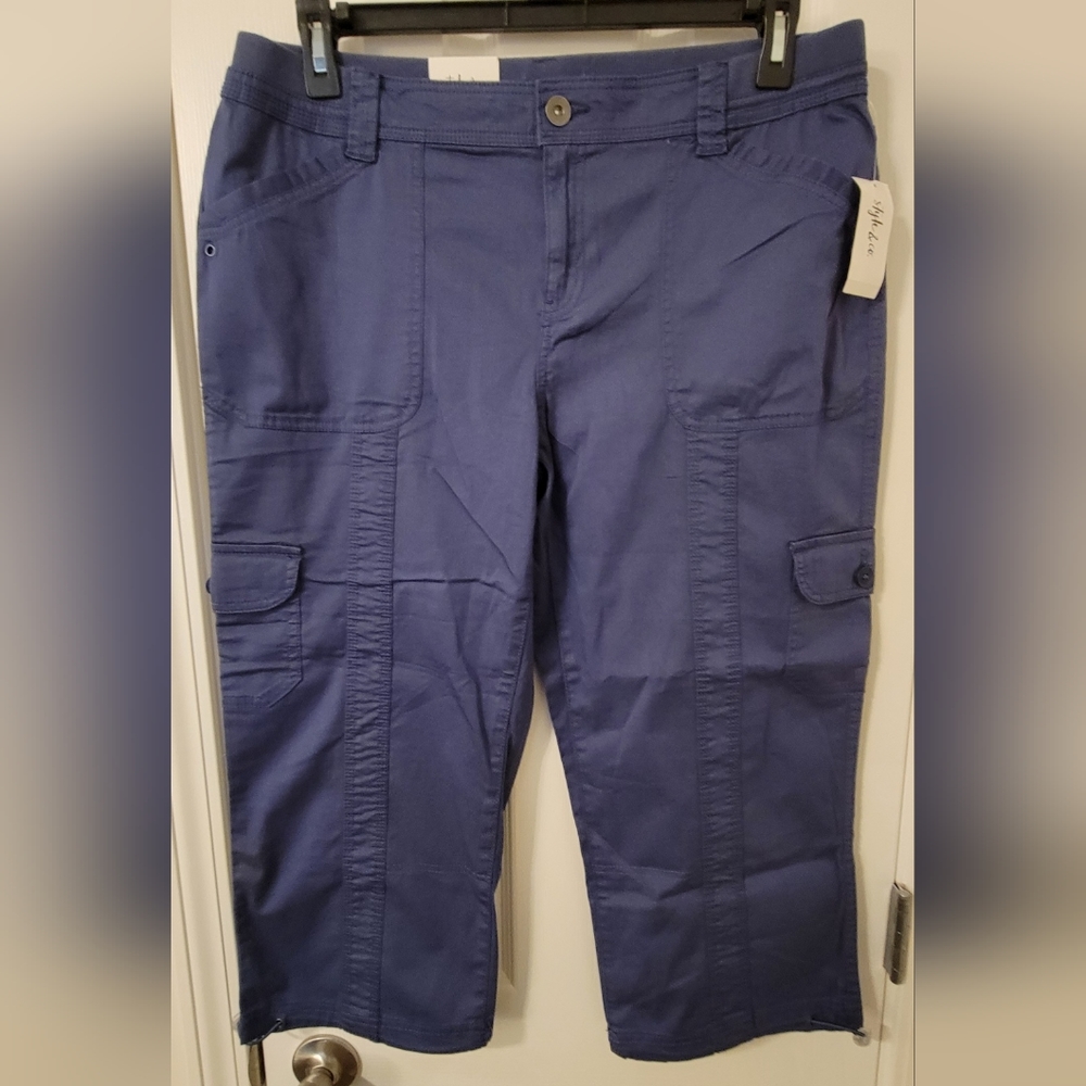 Multi-season cargo capris size 12 by Style & Co in admiral blue, NWT